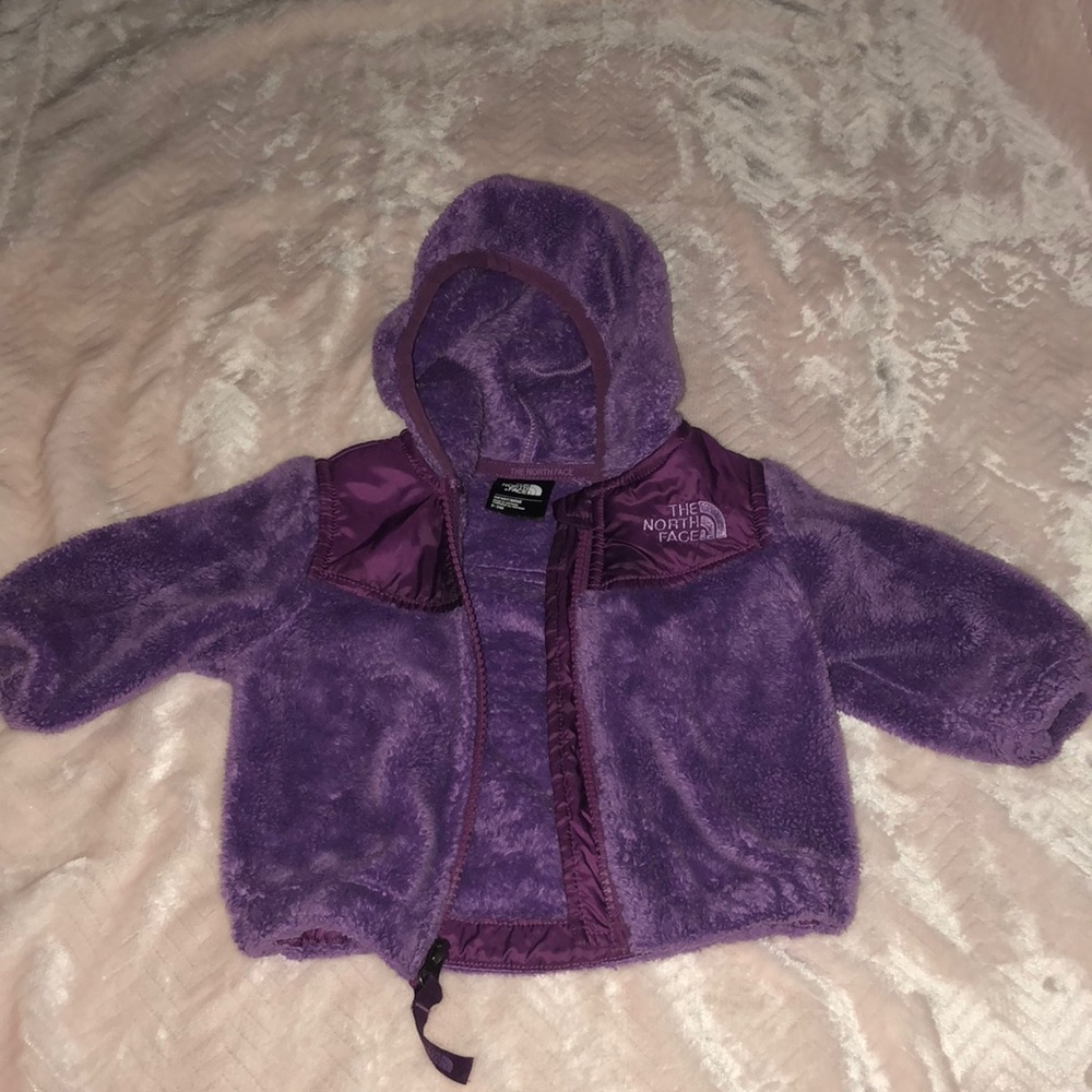 0-3M NORTHFACE JACKET!!